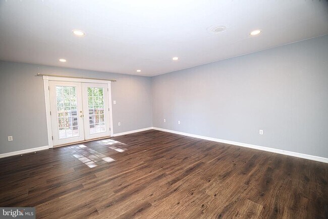 Building Photo - 14436 Whisperwood Ct