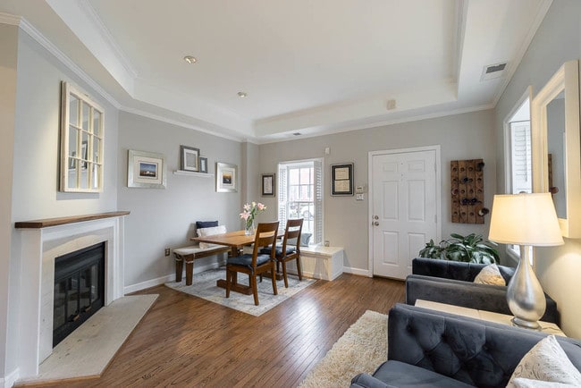 Building Photo - 800 Wolfe St