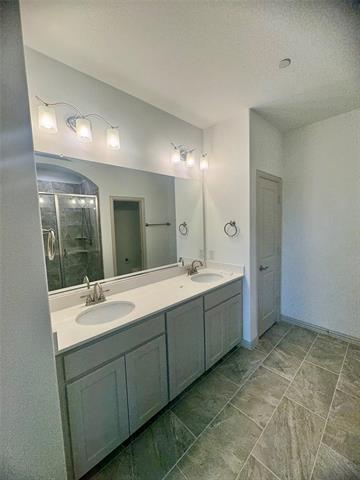 Building Photo - 2317 Jameson Ln