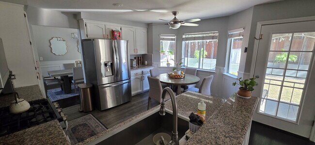 Building Photo - 430 Guinevere Ct