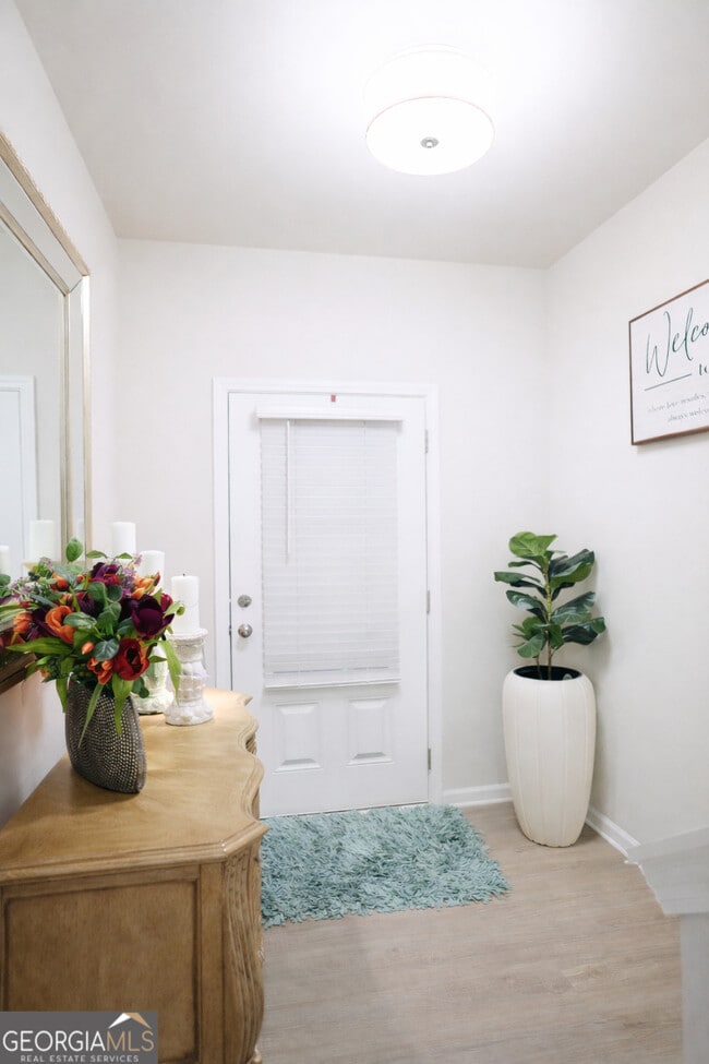 Building Photo - 8 Nickel Dr