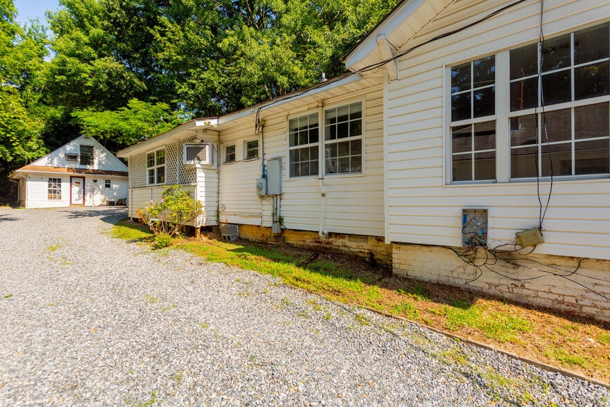 Newly spread gravel driveway - 1510 Glenwood Ave