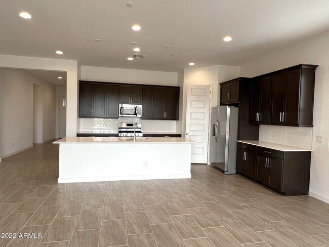 Building Photo - 12509 W Via Caballo Blanco