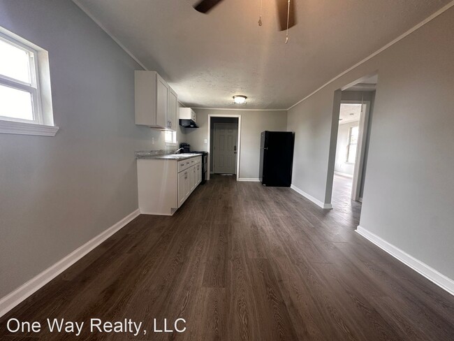 Building Photo - 2 br, 1 bath House - 714 Franklin St  B