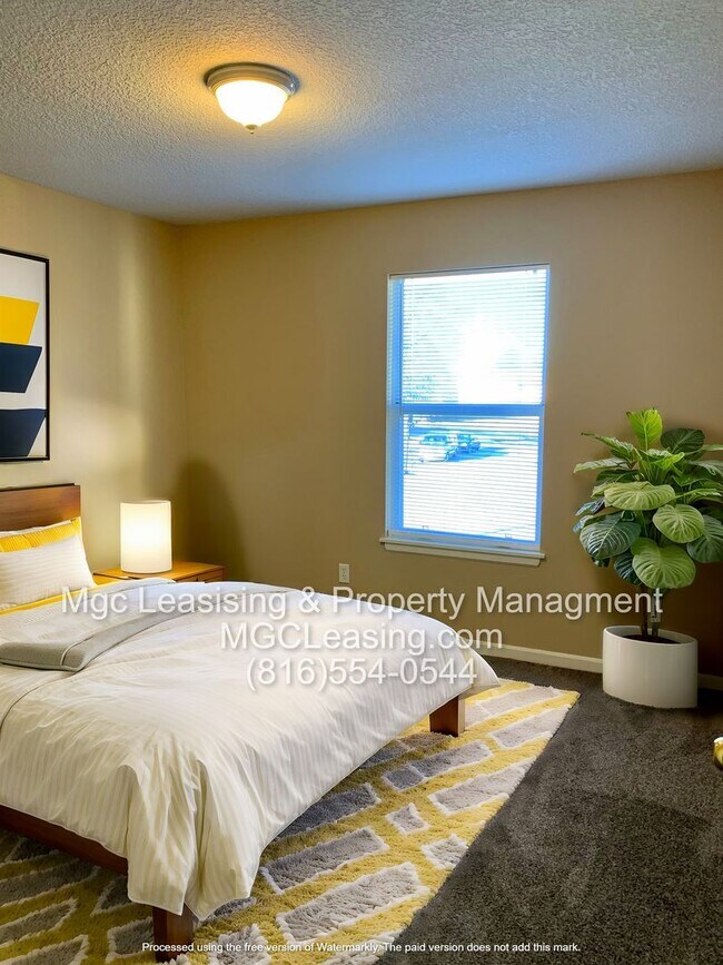 Building Photo - 814 NE Westwind Ln