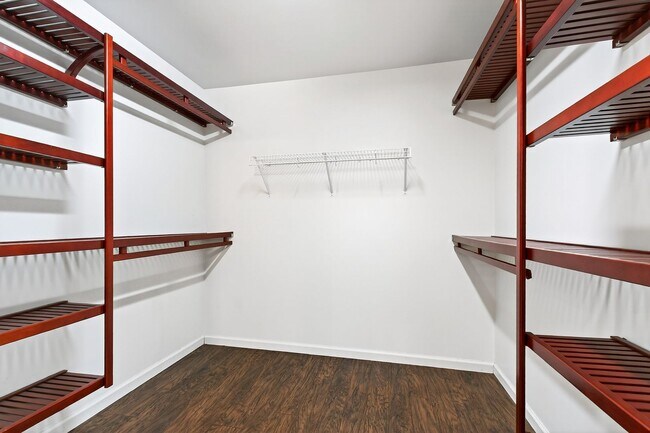 Building Photo - Cozy 3BR Townhouse in Glenwood Crossing!