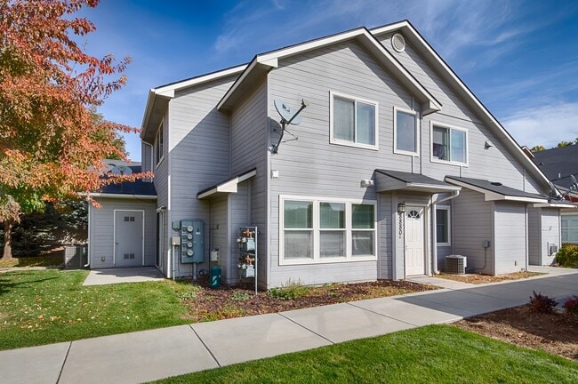 Primary Photo - Beautiful condo in a great Boise location with a community pool and playground