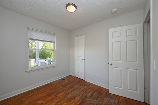 Building Photo - Updated 2BR/2BA Home | Rare Second Bath, Efficient Layout