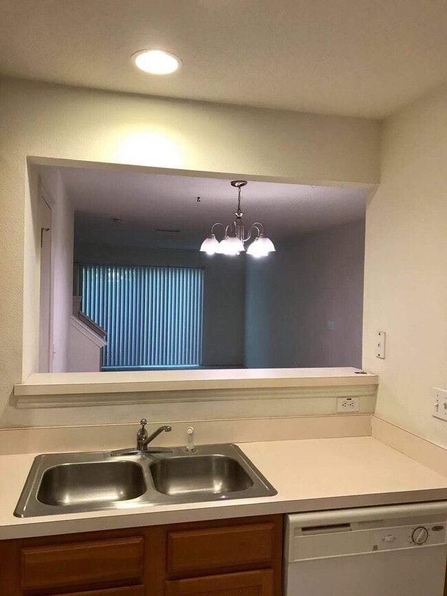 Building Photo - 8723 Sheldon Creek Blvd