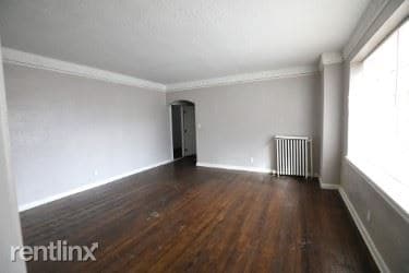 Building Photo - 731 Covington Dr