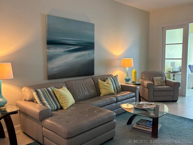 Building Photo - 29 Harbour Isle Dr W
