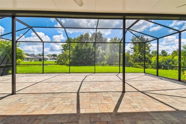 Building Photo - 12320 Fairlawn Dr
