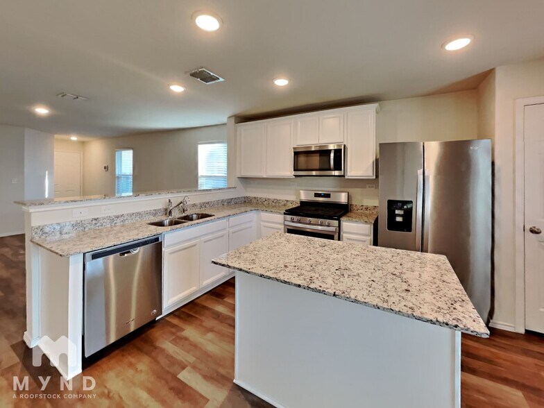 Building Photo - 7352 Littlefoot Ln