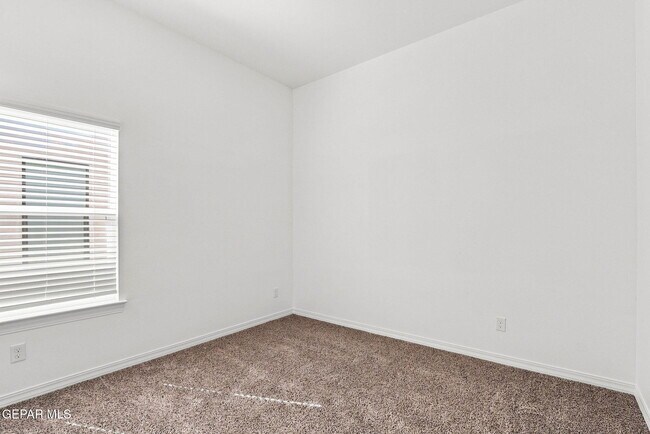 Building Photo - 15321 Promise Ct