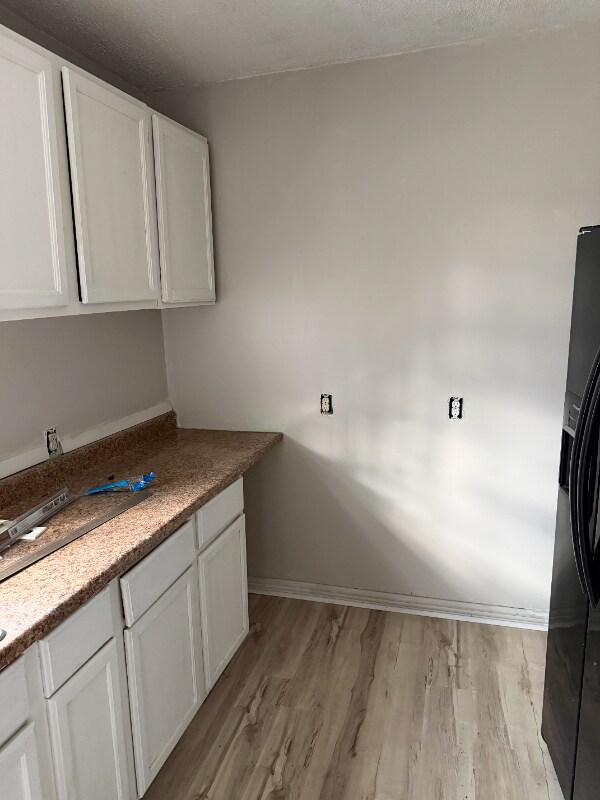 Building Photo - 2652 Bank St