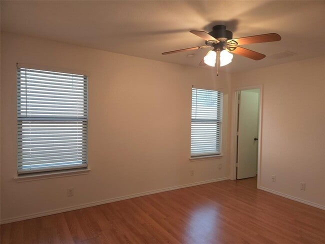 Building Photo - 273 Tower Dr