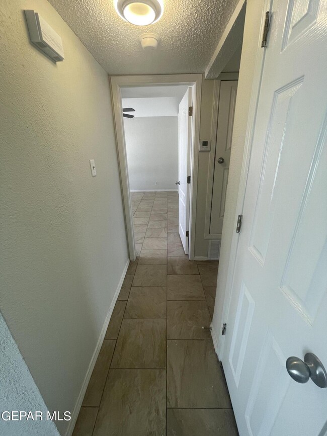 Building Photo - 1574 Rebecca Ann Dr