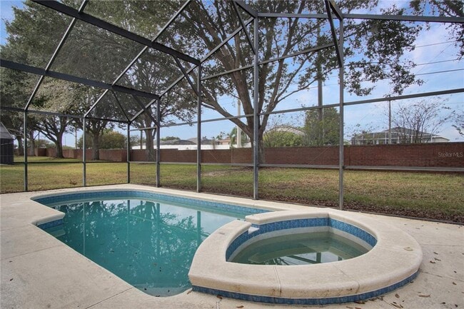 Building Photo - 522 Kildrummy Dr