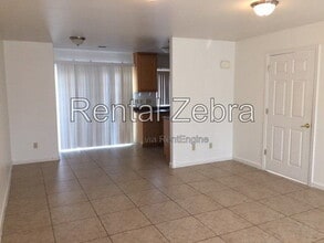 Building Photo - 2935 Willowbrook Dr