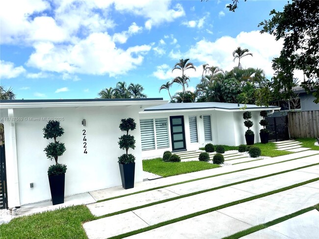 Building Photo - 2424 Tortugas Ln