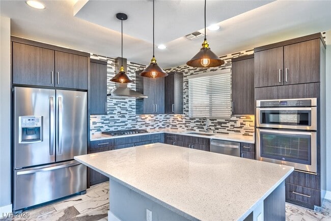 Building Photo - 10940 Terra Azul Pl