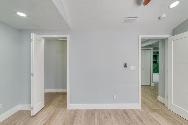 Building Photo - 15722 GardenSide Ln