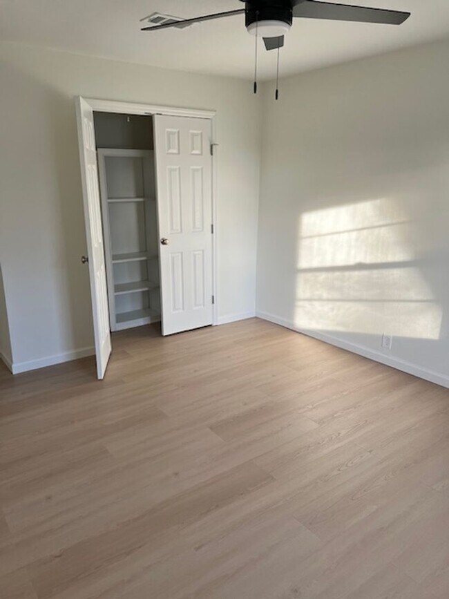 Building Photo - 1705 Campbell-House