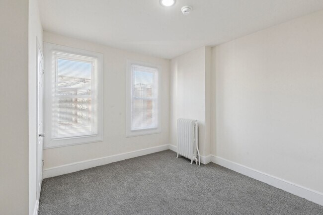 Building Photo - 3953 N 9th St