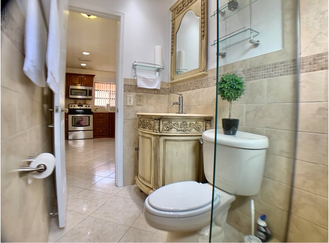 Building Photo - 6411 W 22nd Ct