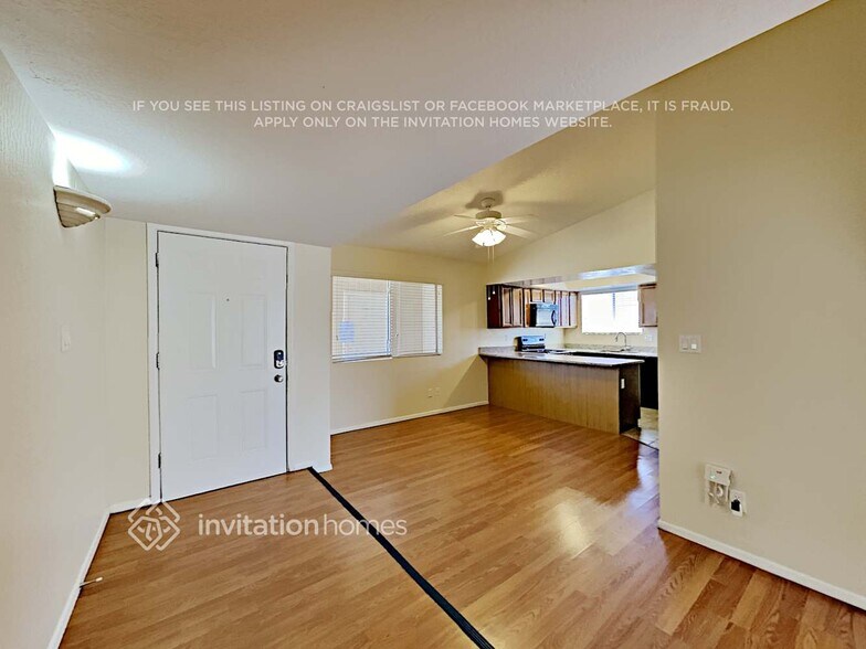 Building Photo - 246 W Kristal Way