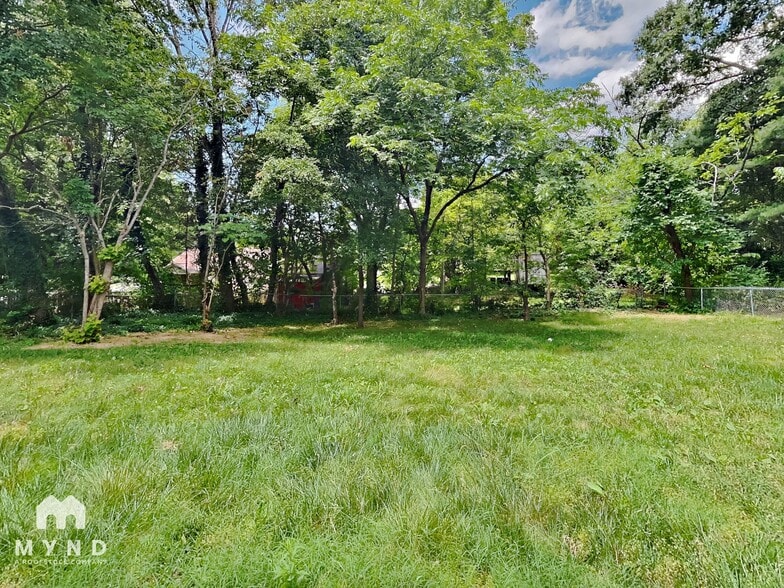 Building Photo - 1848 Haynes Ave