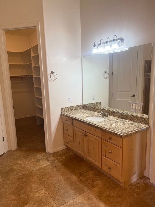 Building Photo - Unfurnished, 1-year long-term rental