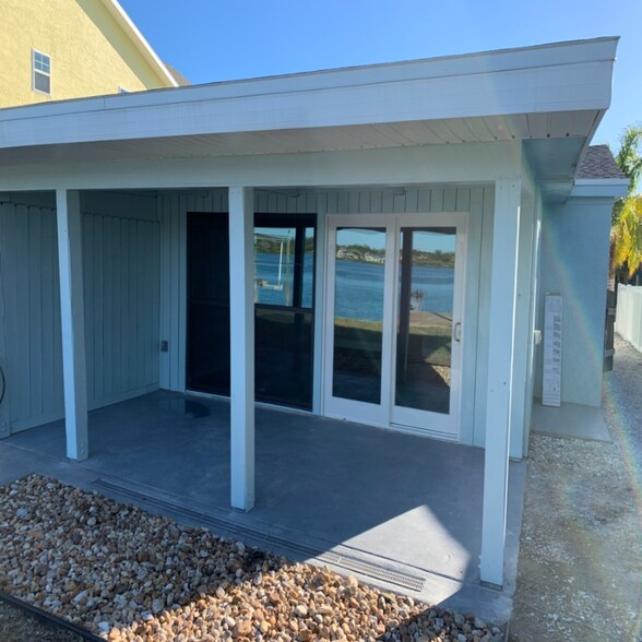 Building Photo - 730 182nd Ave E