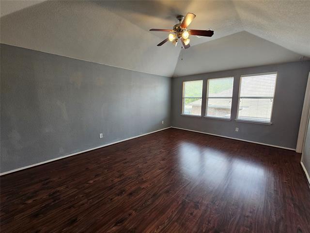 Building Photo - 2408 Finch Dr
