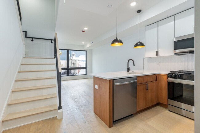 Building Photo - 807 N 17th St