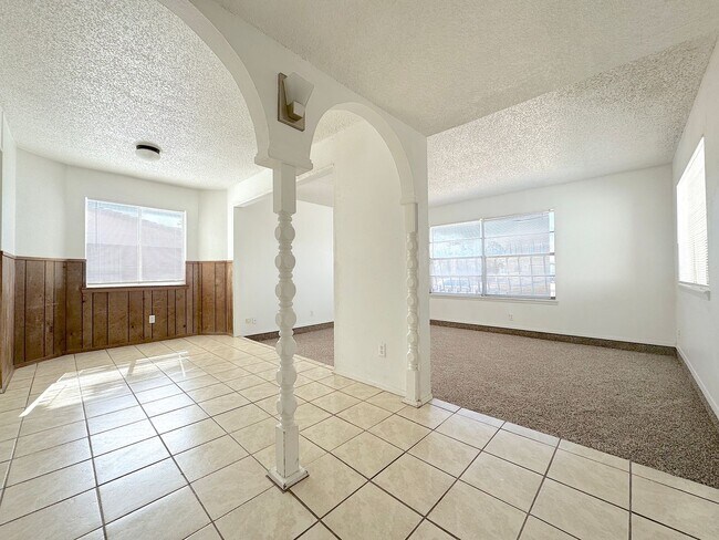 Building Photo - Northeast El Paso 3 bed