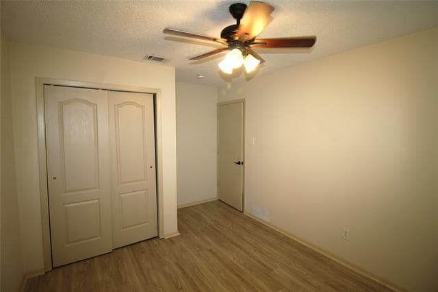 Building Photo - 615 Sides Cir