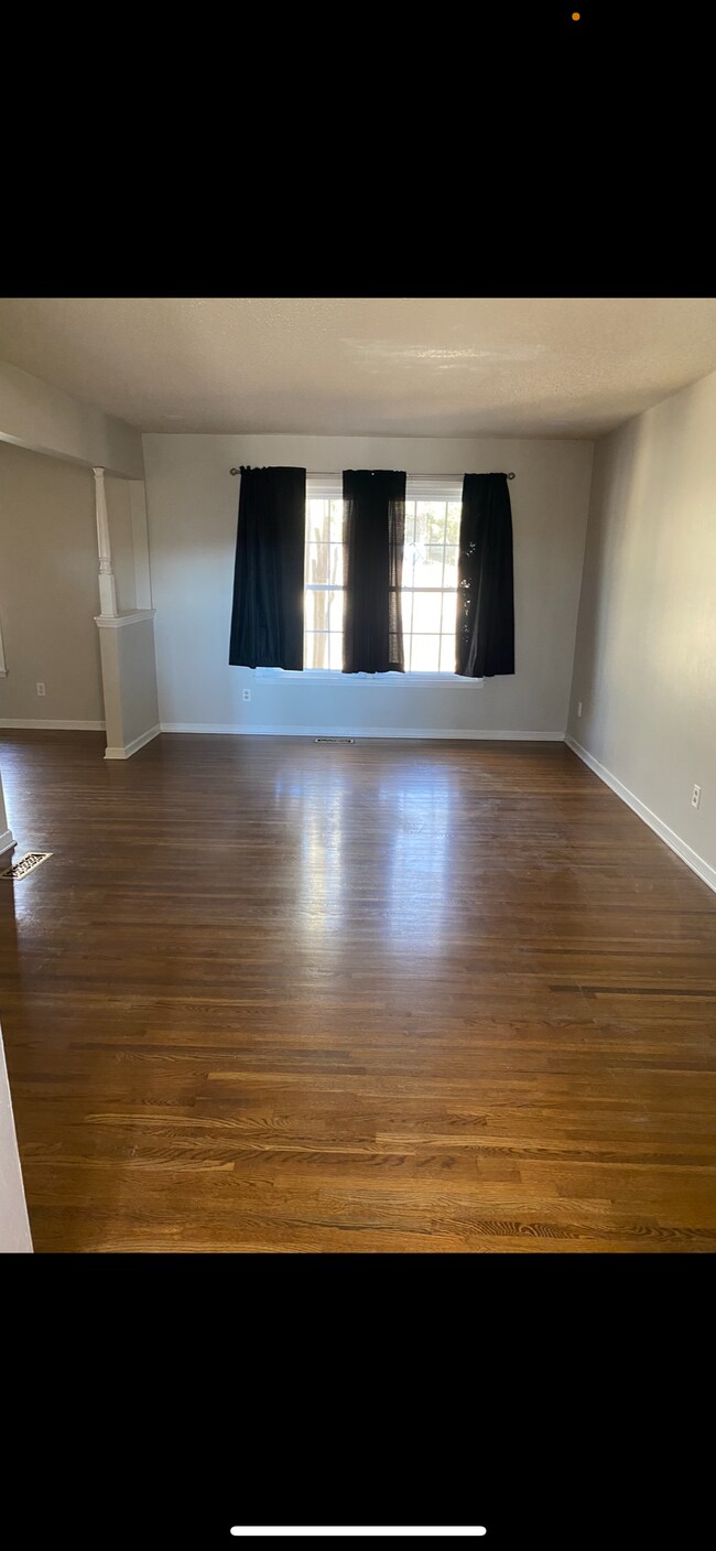 Building Photo - 8002 Greenwillow Ct SE