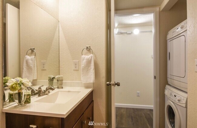 Building Photo - 23411 102nd Ave SE