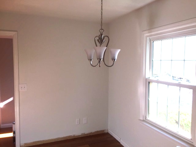 kitchen table area - 401 Shakerdale Rd