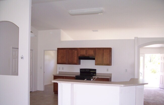 Building Photo - Coming Soon!  In Lehigh Woods Lots of livi...