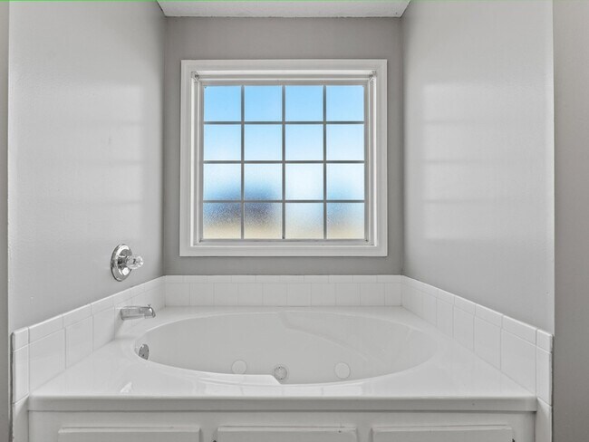 Building Photo - 213 Steppe Ct