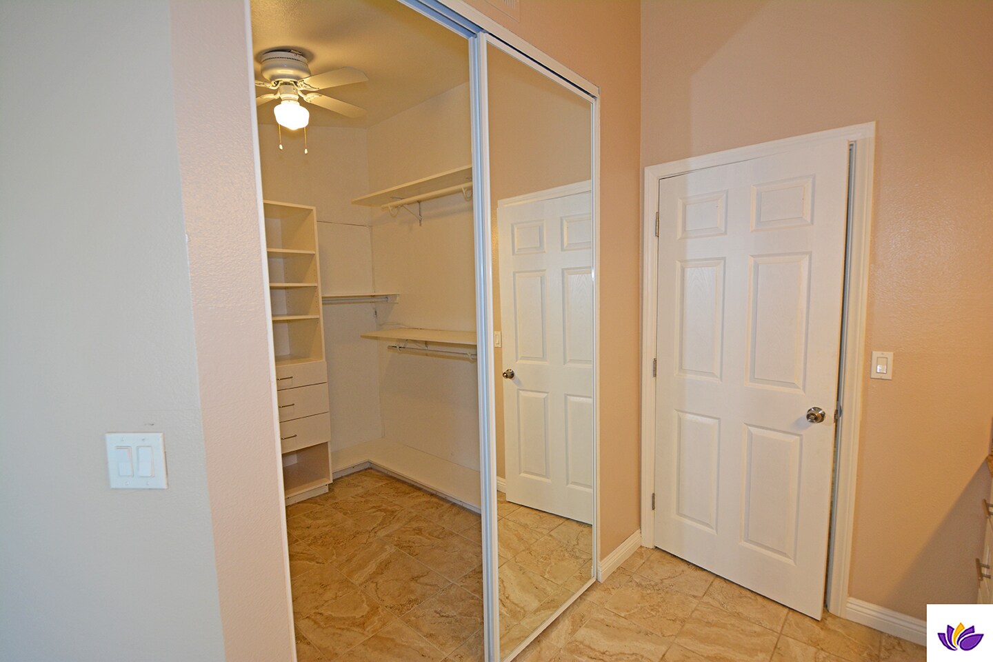 Building Photo - 23935 Ingomar St