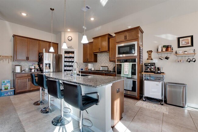 Building Photo - 2013 Granite Pass Dr