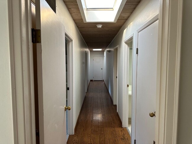 Building Photo - 121 Escanyo Way