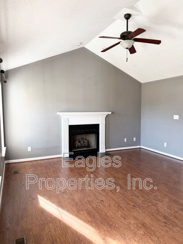 Building Photo - 306 Marlin Ln