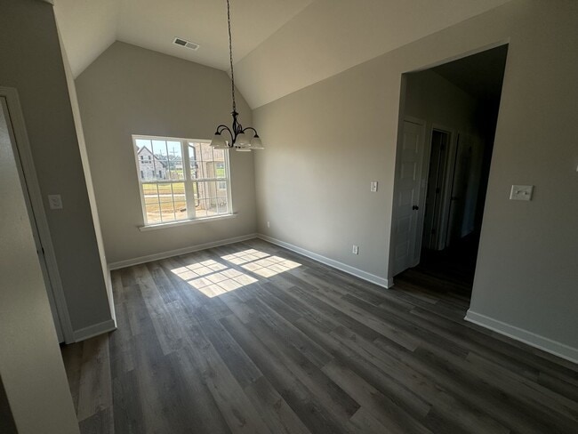 Building Photo - 8980 Acorn Ln