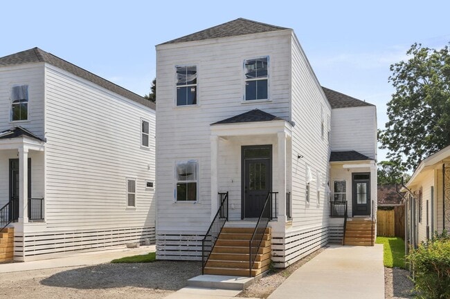 Building Photo - 2016 N Dorgenois St