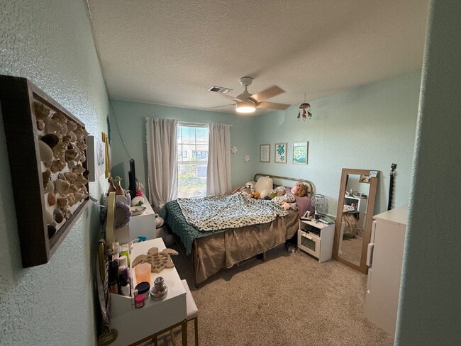 Building Photo - "Charming 3-Bedroom Duplex in Castle Rock"    Spacious 1806 Sq Ft, 2.5 Baths!  Available - NOW