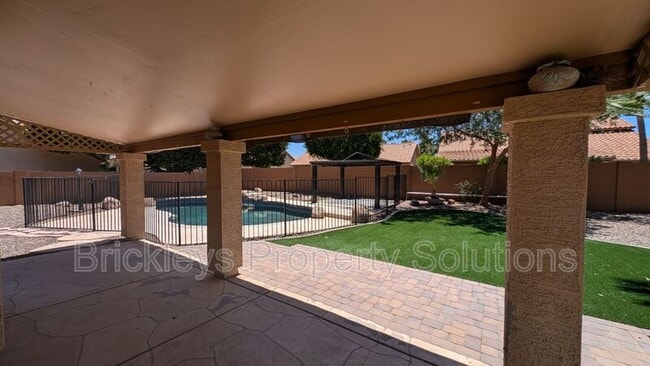 Building Photo - 2363 W Hemlock Ct
